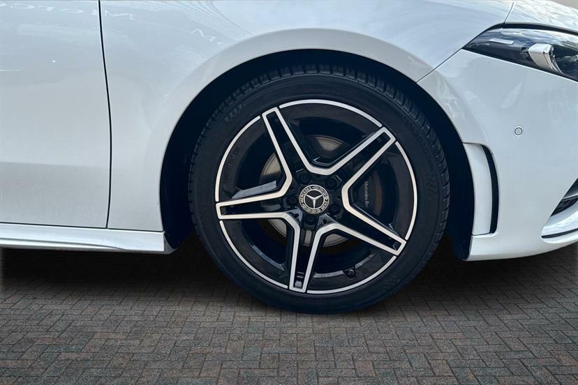Mercedes-Benz A Class A200 Amg Line Executive KP23LTZ White #4