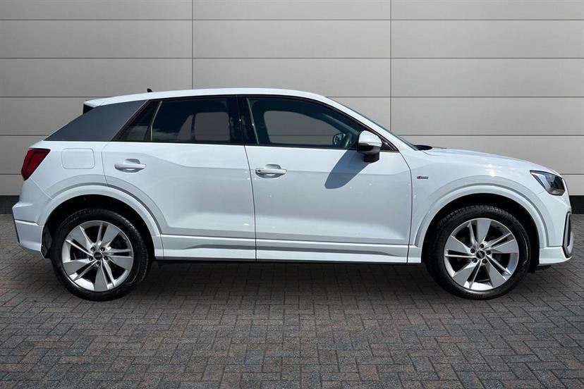 Audi Q2 35 Tfsi S Line S Tronic GK22CYT White #4