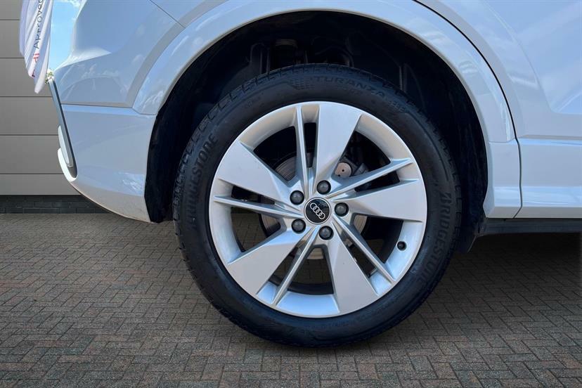 Audi Q2 35 Tfsi S Line S Tronic GK22CYT White #5