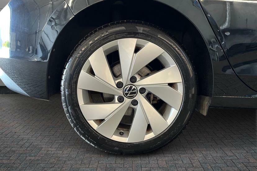 Volkswagen Golf 1.5 Tsi 204 Match Ehybrid Dsg GD25OTZ Black #5