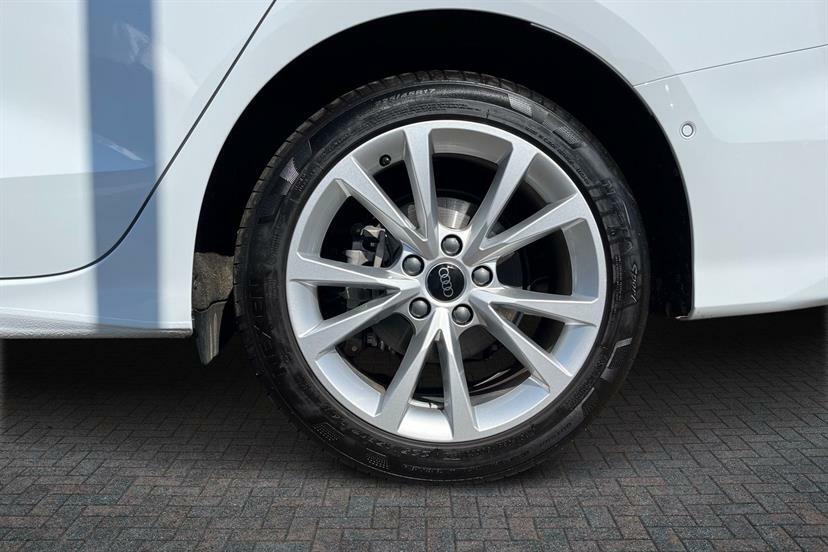 Audi A3 1.5 Tfsi 150 Sport S Tronic AO75JRX White #5