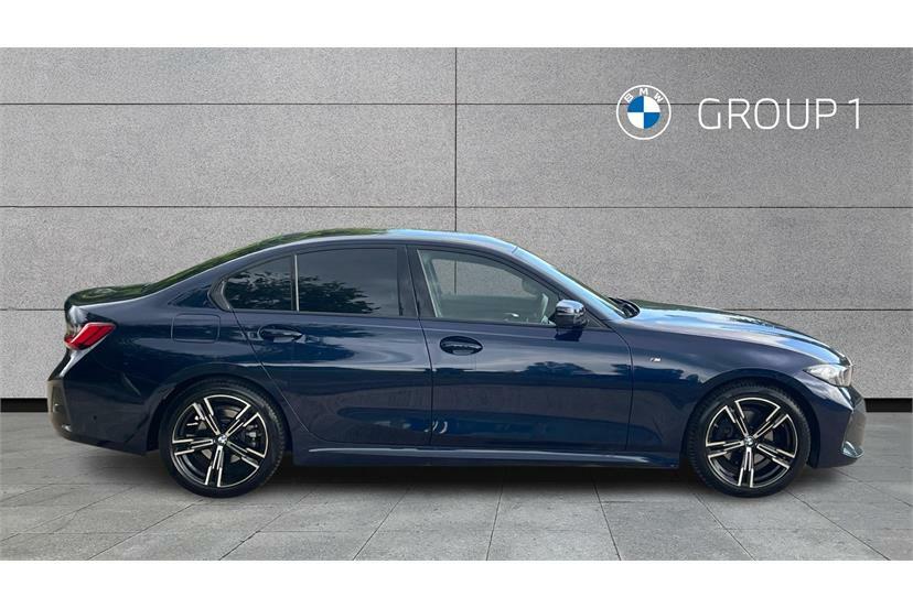 BMW 3 Series 320I M Sport Step AV74VXE Blue #3