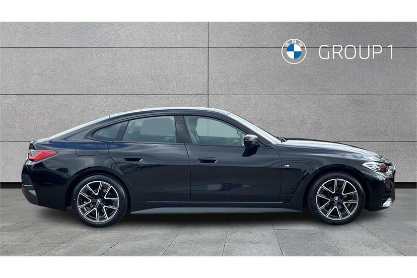 BMW 4 Series 420I M Sport Step PY73GYR Black #3
