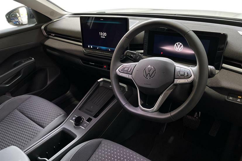 Volkswagen T-Roc 1.5 Etsi 150 Life Dsg AF26TZN White #6