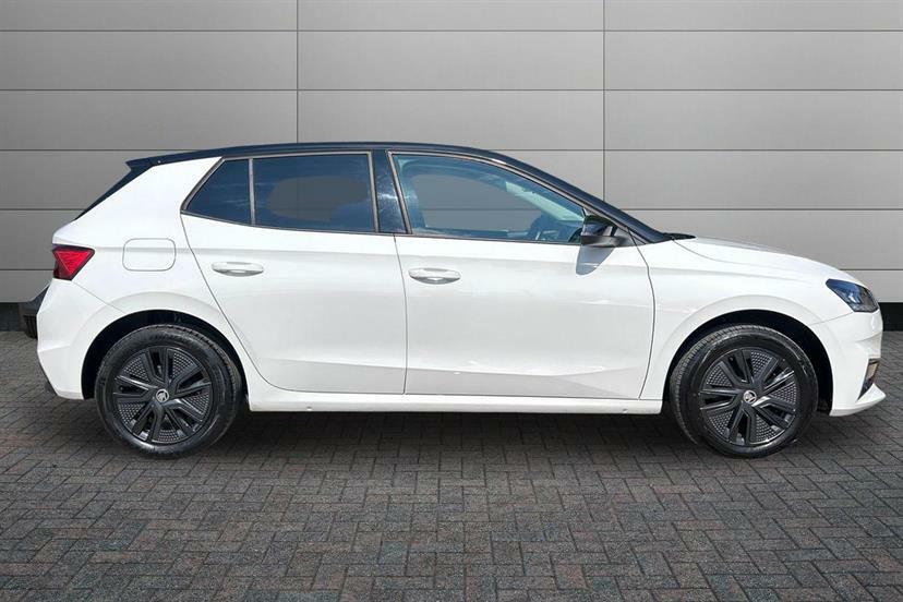 Skoda Fabia 1.0 Tsi 110 Colour Edition SA72XNN White #4