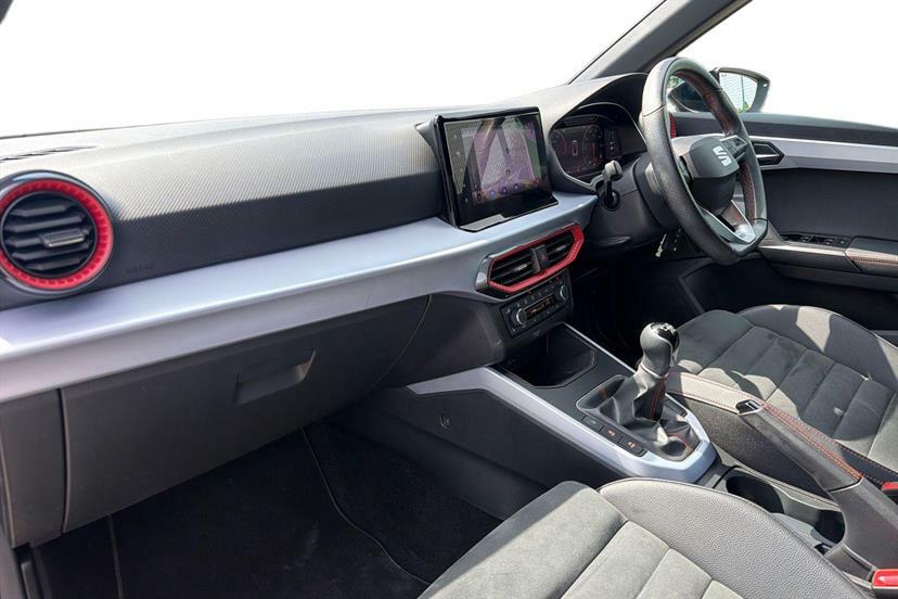 Seat Arona 1.0 Tsi 110 Fr Sport LL22BAU Black #2