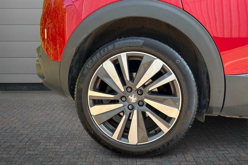 Peugeot 3008 1.6 Puretech 180 Gt Line Premium Eat8 Red #5
