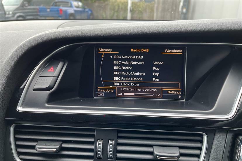 Audi RS4 2014 63 4.2 White #28