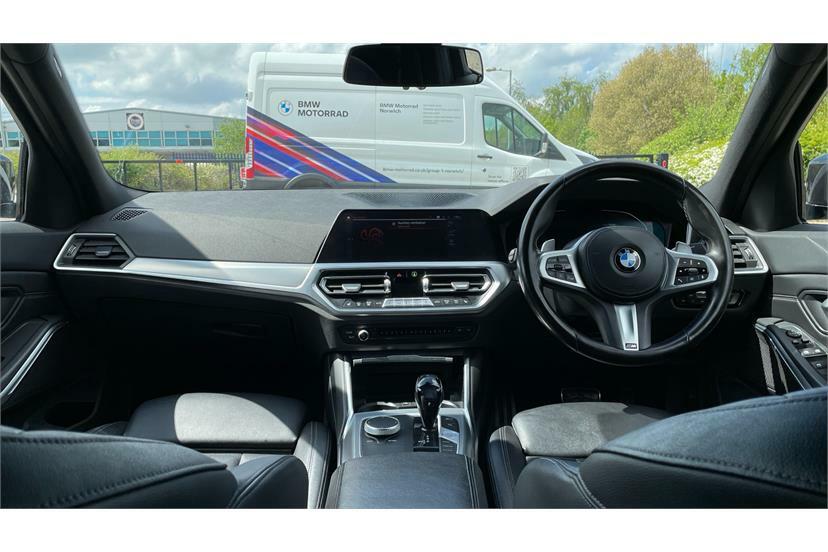 BMW 3 Series 320D Mht M Sport Step YL21HRZ White #4