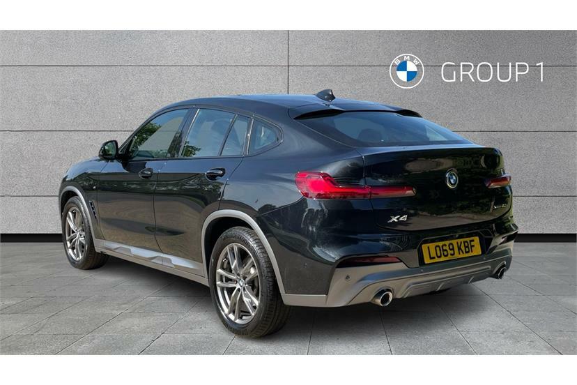 BMW X4 Xdrive20d M Sport X Step LO69KBF Black #2