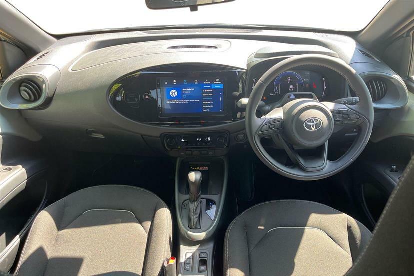 Toyota Aygo X 1.5 Hybrid Design Cvt GN26YLJ #6
