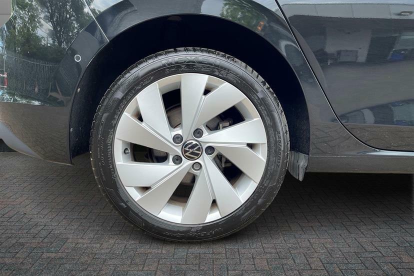 Volkswagen Golf 1.5 Tsi 204 Match Ehybrid Dsg GK75CCD Black #5
