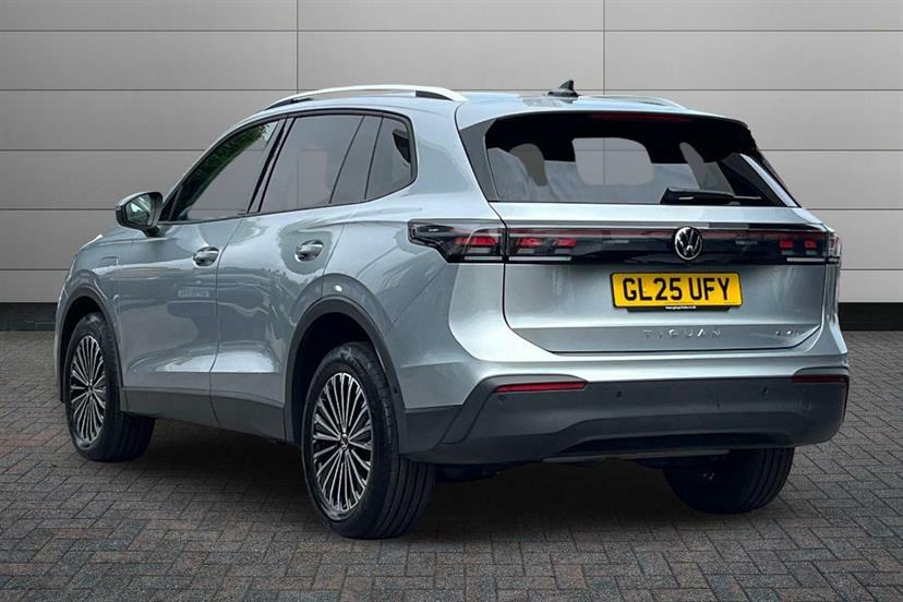 Volkswagen Tiguan 1.5 Tsi Ehybrid Match Dsg GL25UFY Silver #3