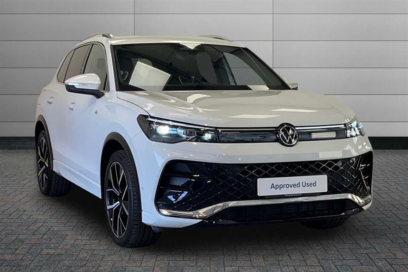 Volkswagen Tiguan 1.5 Etsi 150 R-line Dsg White