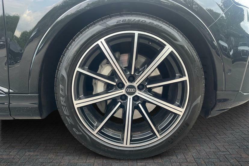 Audi Q7 50 Tdi Quattro Black Edition Tiptronic SL23YMZ Black #5