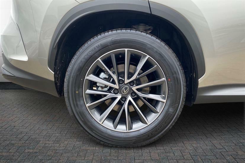 Lexus NX 450H 292 Premium E-cvt RV26WVW Silver #5