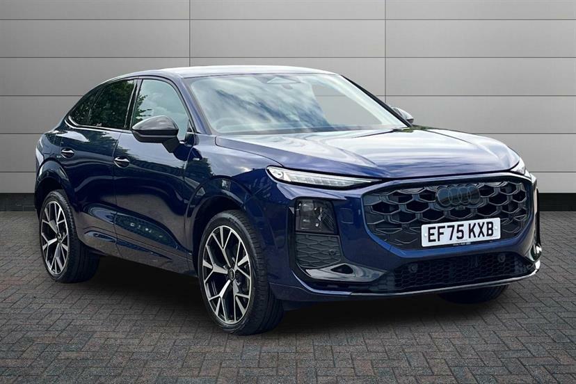 Audi Q3 1.5 E-hybrid Launch Edition S Tronic Blue