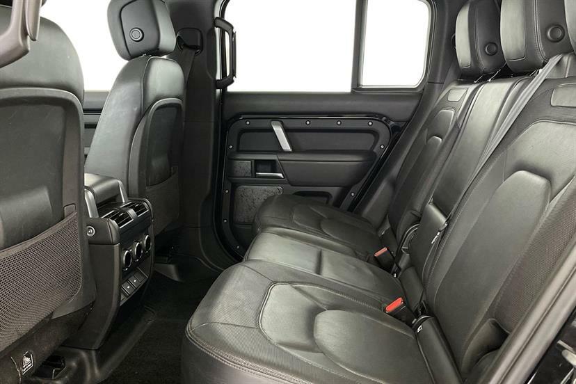 Land Rover Defender 110 3.0 D300 X-dynamic Hse 110 7 Seat LY72FCA Black #4