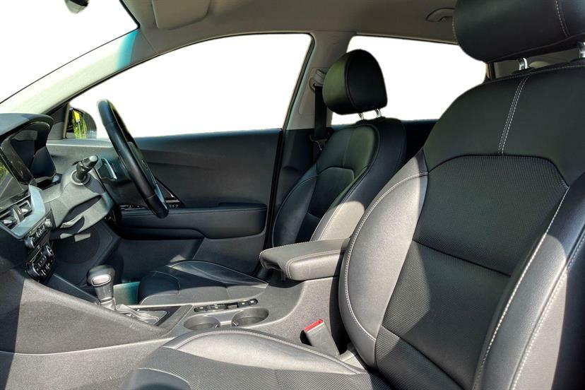 Kia Niro 1.6 Gdi Hybrid 3 Dct WU70MMV Red #2