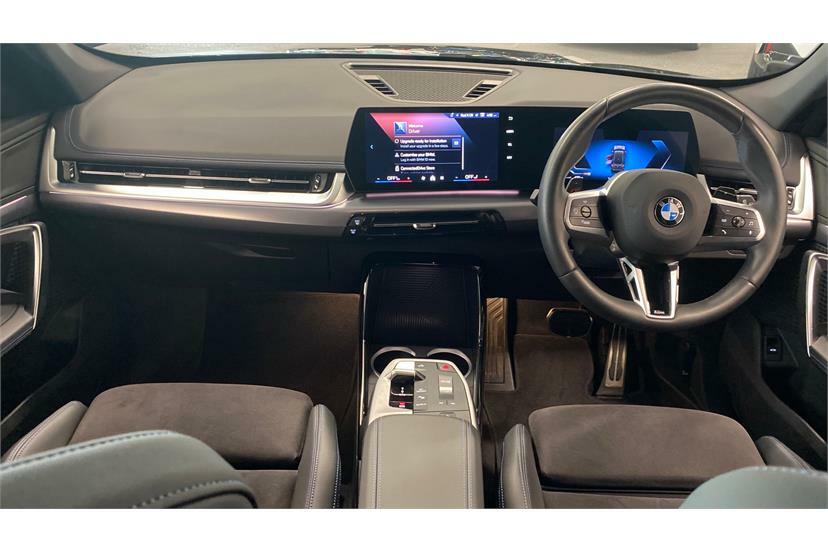 BMW X1 Sdrive 18D M Sport Step Black #4