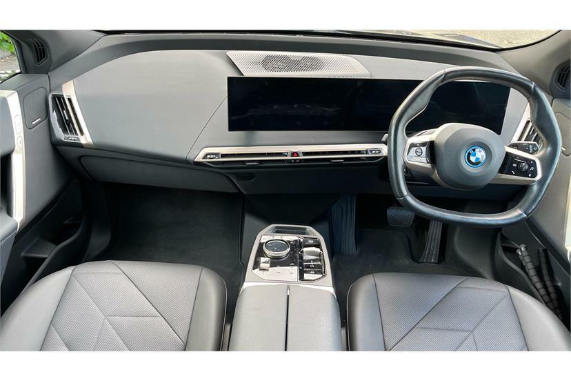 BMW iX 240Kw Xdrive40 M Sport 76.6Kwh LD23TXG Black #4