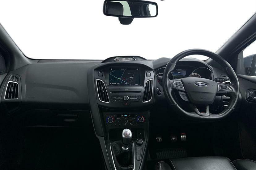 Ford Focus 2.0T Ecoboost St-3 EY66KDU #6