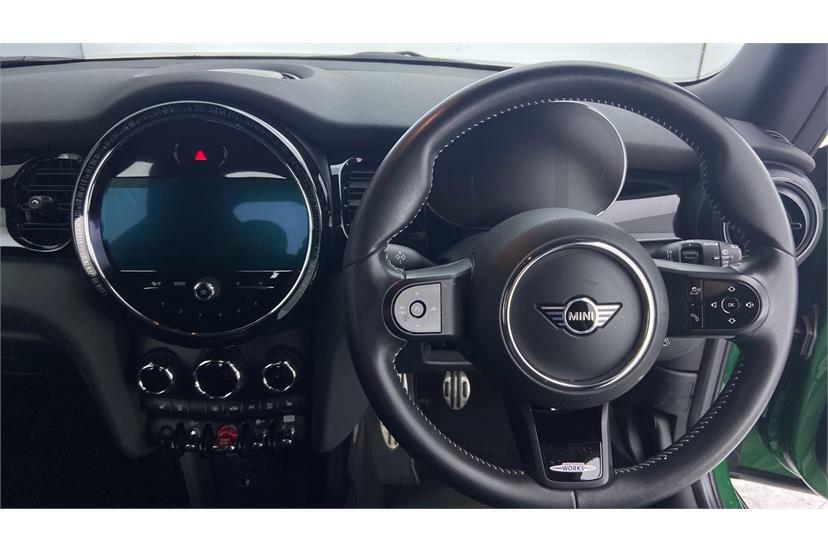 Mini Hatch 1.5 Cooper Sport AU22JGX Green #5
