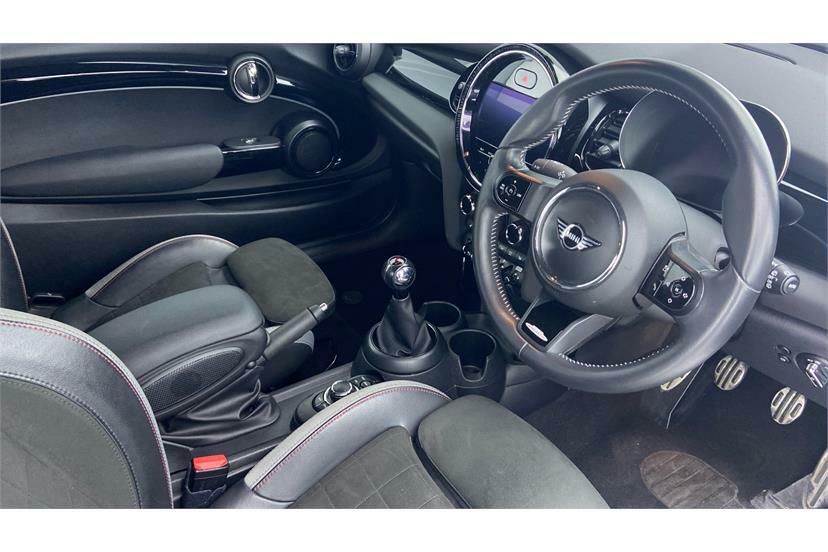 Mini Hatch 1.5 Cooper Sport AU22JGX Green #6