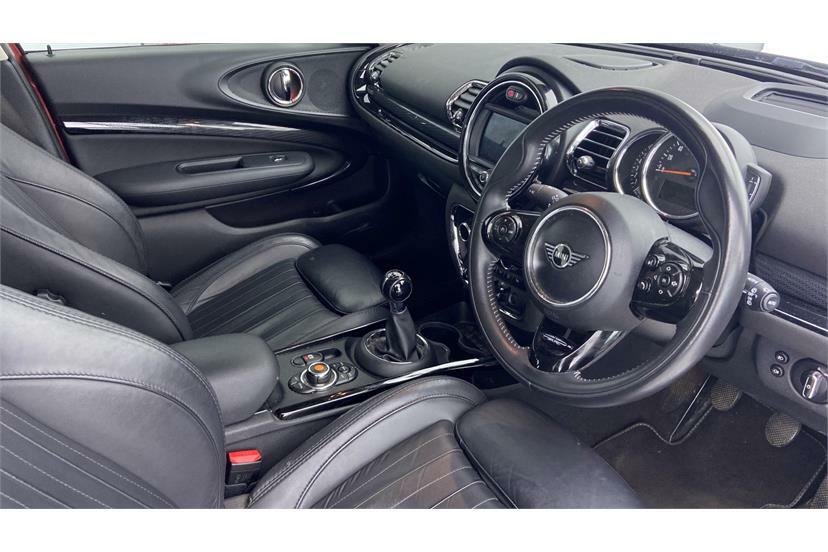 Mini Clubman 1.5 Cooper Exclusive 6Dr PK69NWH Red #6