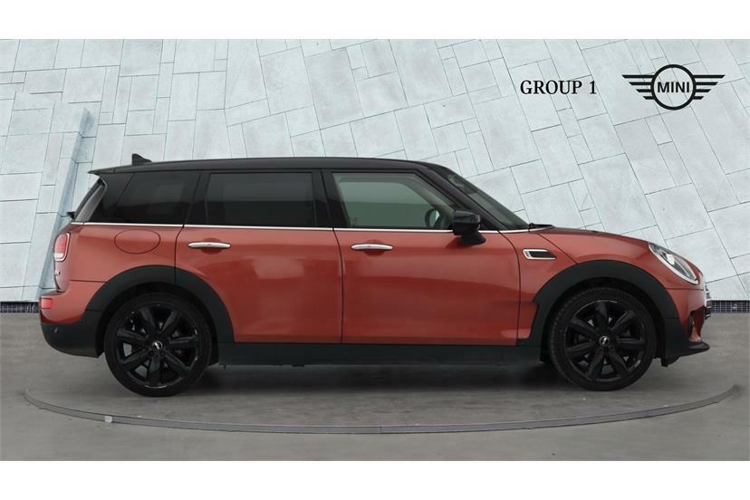 Mini Clubman 1.5 Cooper Exclusive 6Dr PK69NWH Red #3