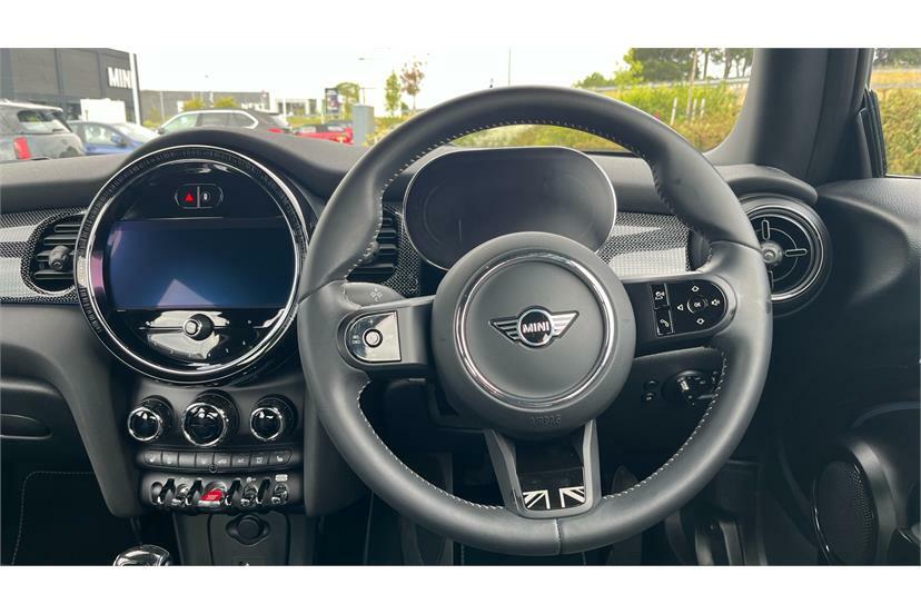 Mini Hatch 1.5 Cooper Exclusive VO73SXF Black #5
