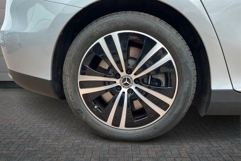 Mercedes-Benz EQE 350 215Kw Sport Edition 96Kwh Silver #4