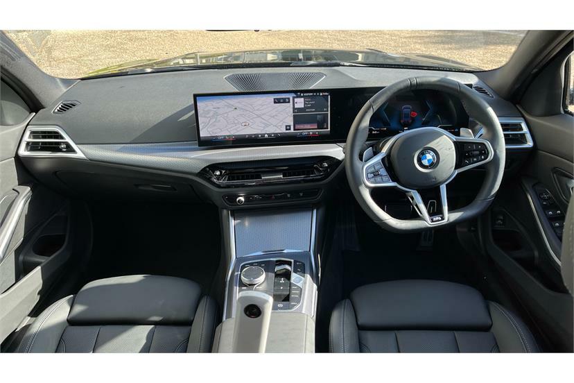 BMW 3 Series 320I M Sport Step RX26FDD Black #4