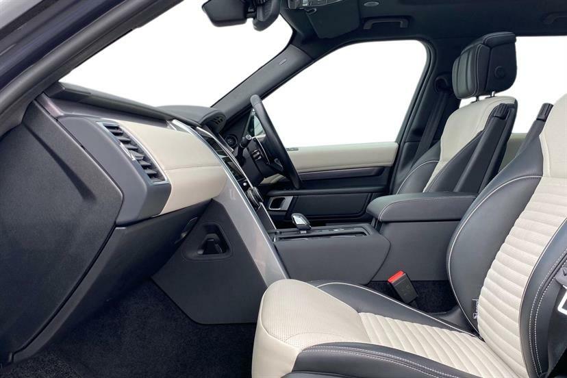 Land Rover Discovery 3.0 D300 Metropolitan Edition AP73BYO Blue #3