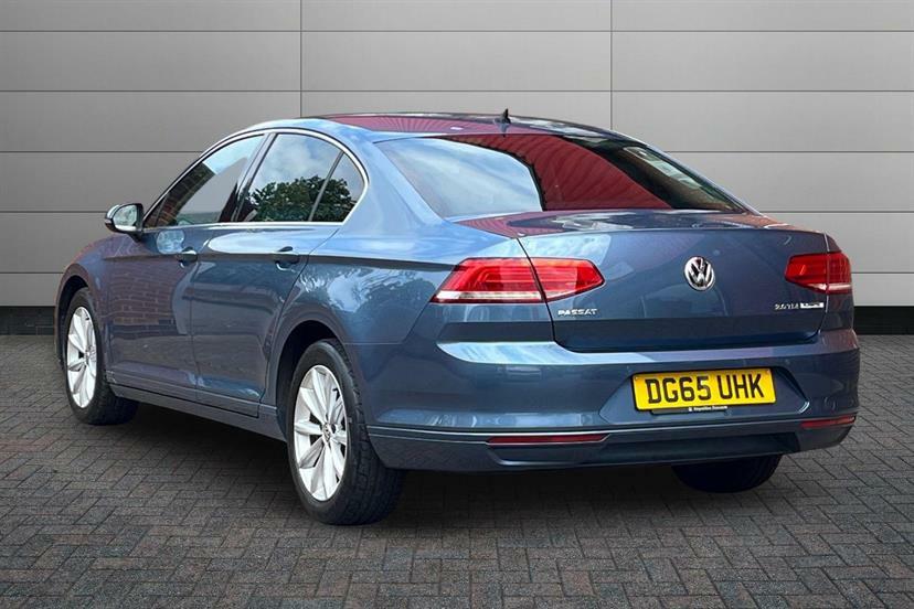 Volkswagen Passat 2.0 Tdi Se Business DG65UHK Blue #3