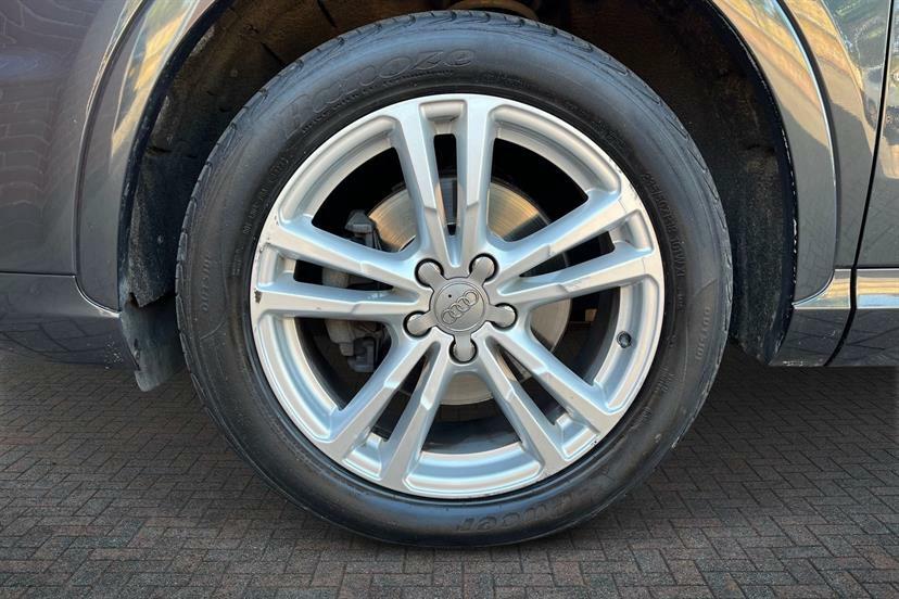 Audi Q3 1.4T Fsi S Line Edition S Tronic LT18TSZ Grey #5