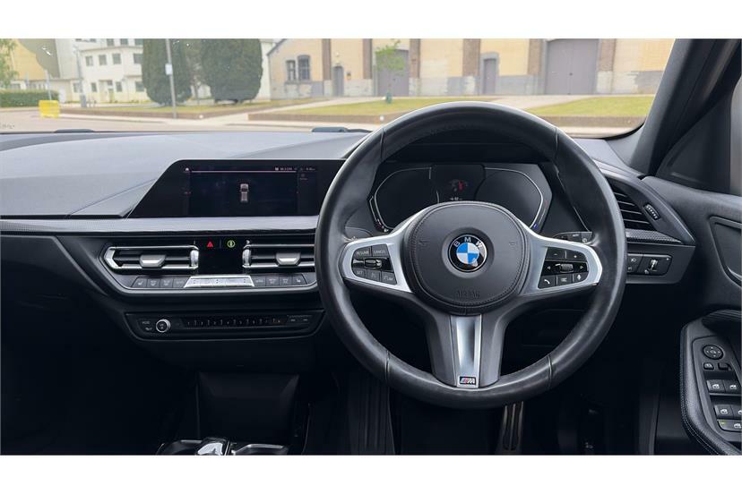 BMW 1 Series 118I M Sport Step KS20LUZ White #5
