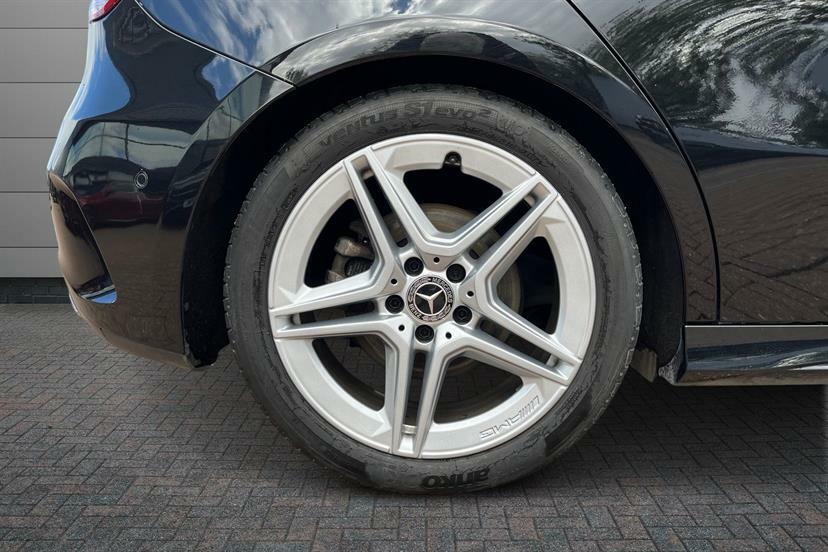 Mercedes-Benz A Class A200 Amg Line Premium WJ69XKO Black #4