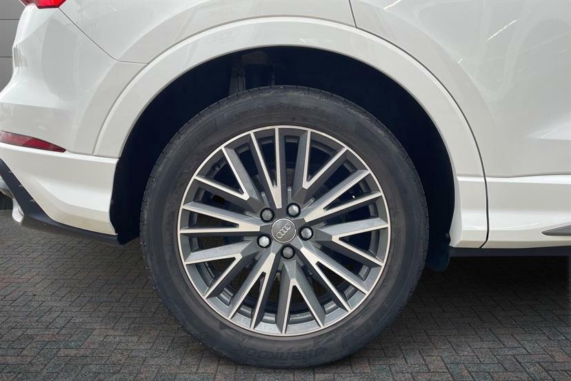 Audi Q3 35 Tfsi S Line DH19TWG White #5