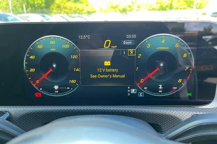 Mercedes-Benz A Class A200 Amg Line Executive KP23LWF White #6