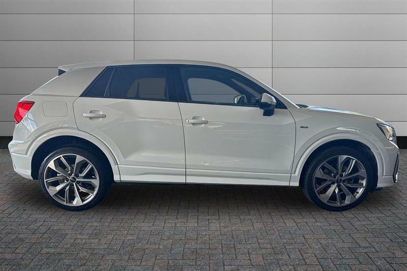 Audi Q2 35 Tfsi S Line Tech OW23VMO White #4