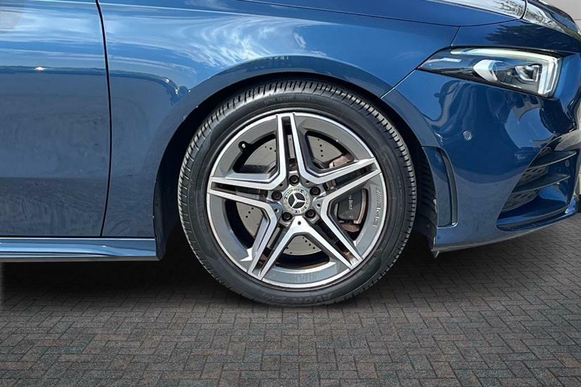 Mercedes-Benz A Class A250 Amg Line Premium Plus Blue #5