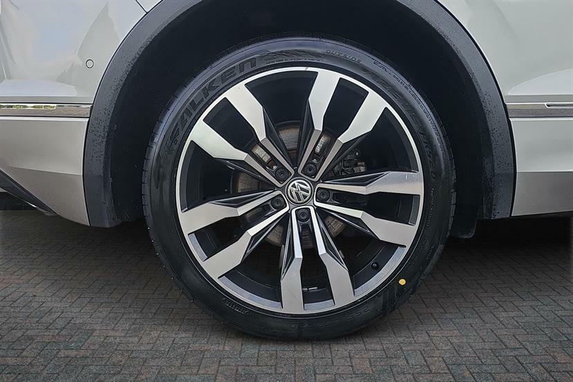 Volkswagen Tiguan 2.0 Tdi 150 4Motion R-line Tech PX70WLW Silver #5