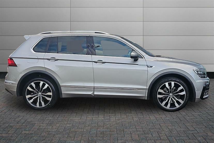 Volkswagen Tiguan 2.0 Tdi 150 4Motion R-line Tech PX70WLW Silver #4
