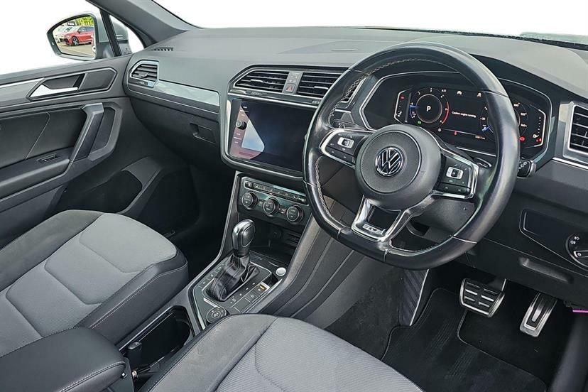 Volkswagen Tiguan 2.0 Tdi 150 4Motion R-line Tech PX70WLW Silver #6
