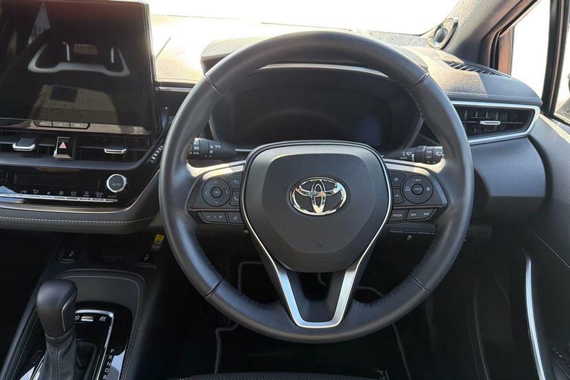 Toyota Corolla 1.8 Hybrid Excel Cvt FD74ZZR Black #6