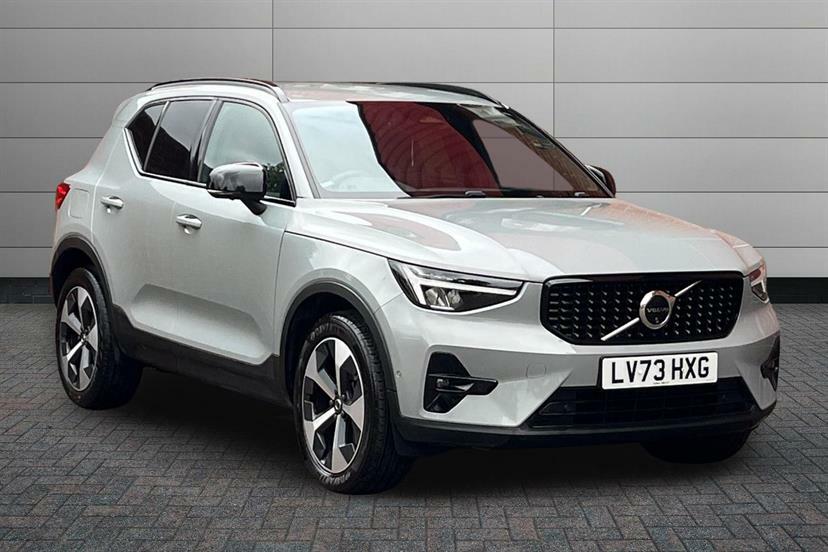 Volvo XC40 2.0 B4p Plus Dark Grey