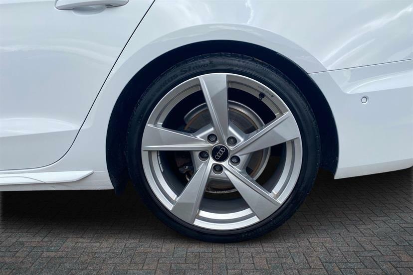 Audi A4 40 Tfsi 204 S Line S Tronic Tech Pack FN24HYR White #5