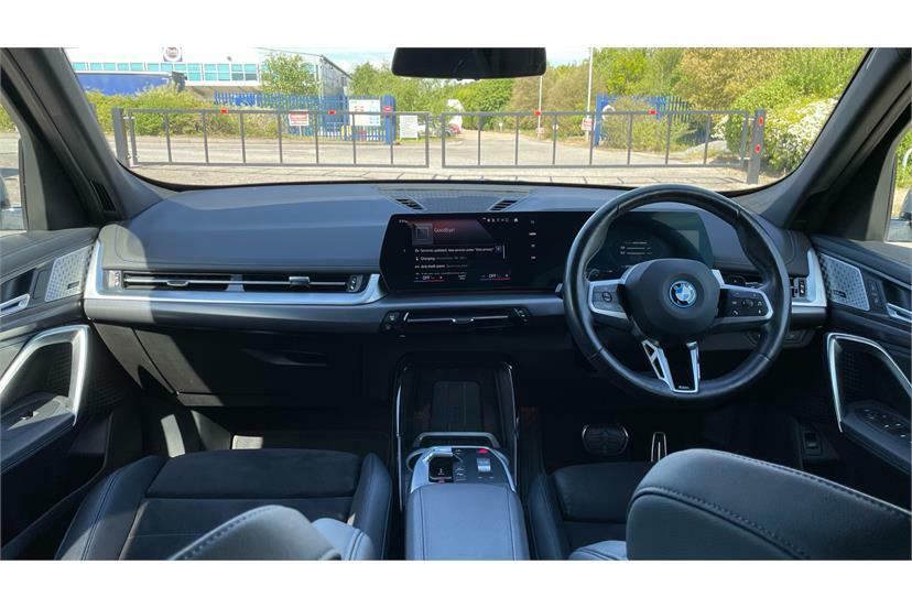 BMW X1 Xdrive 30E M Sport Step AX23EZS #4