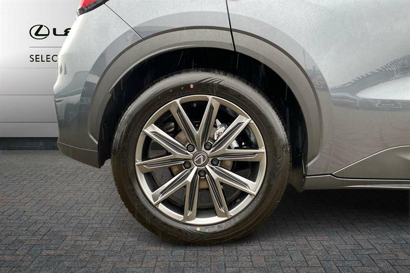 Lexus LBX 1.5 Premium Plus E-cvt RF75JYS Grey #5